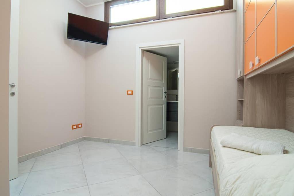Hh Selection Emiro Villa Lascari Exterior photo