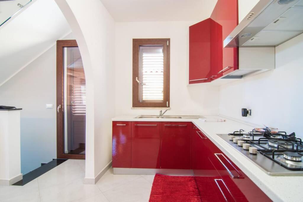 Hh Selection Emiro Villa Lascari Exterior photo