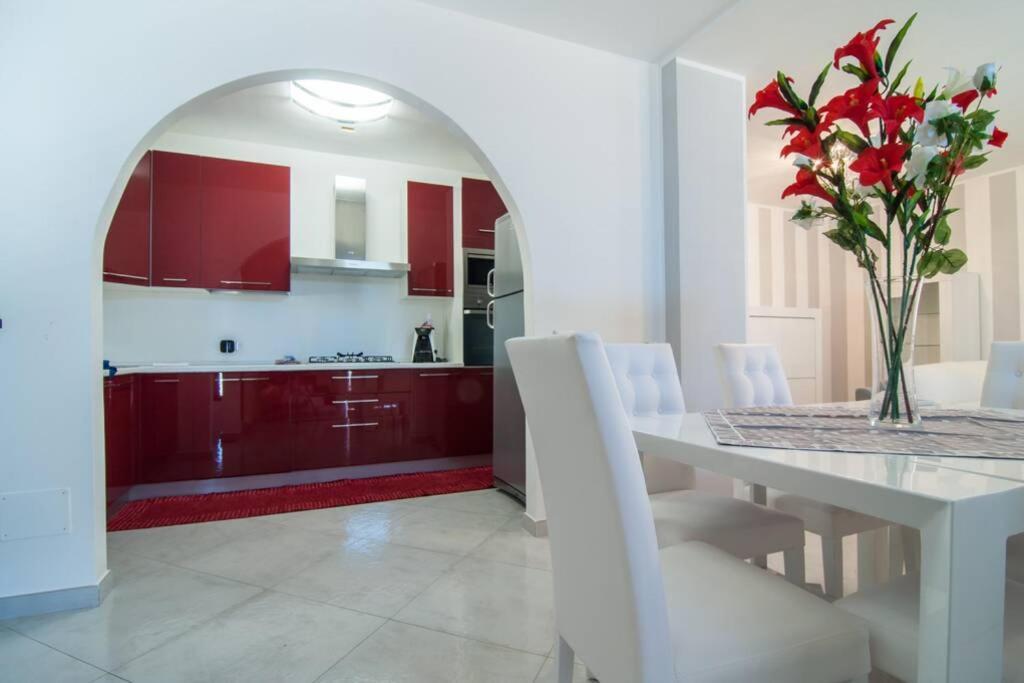 Hh Selection Emiro Villa Lascari Exterior photo