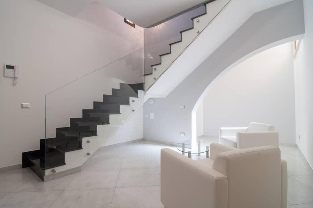 Hh Selection Emiro Villa Lascari Exterior photo