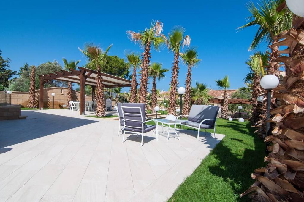 Hh Selection Emiro Villa Lascari Exterior photo